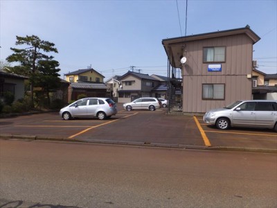 ハイツリヴィエール 貸駐車場（区画３）