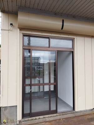 学校町長谷川店舗2階