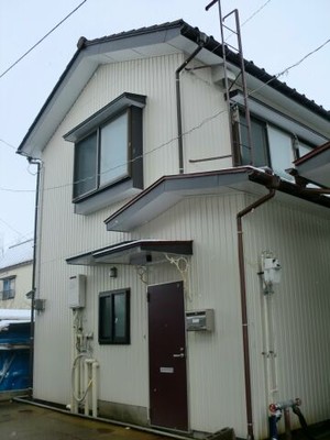 宮内4丁目大高貸家(北棟)